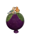 Lila Gartenkugel aus Keramik mit Vogel-Duo | Balkon & Garten