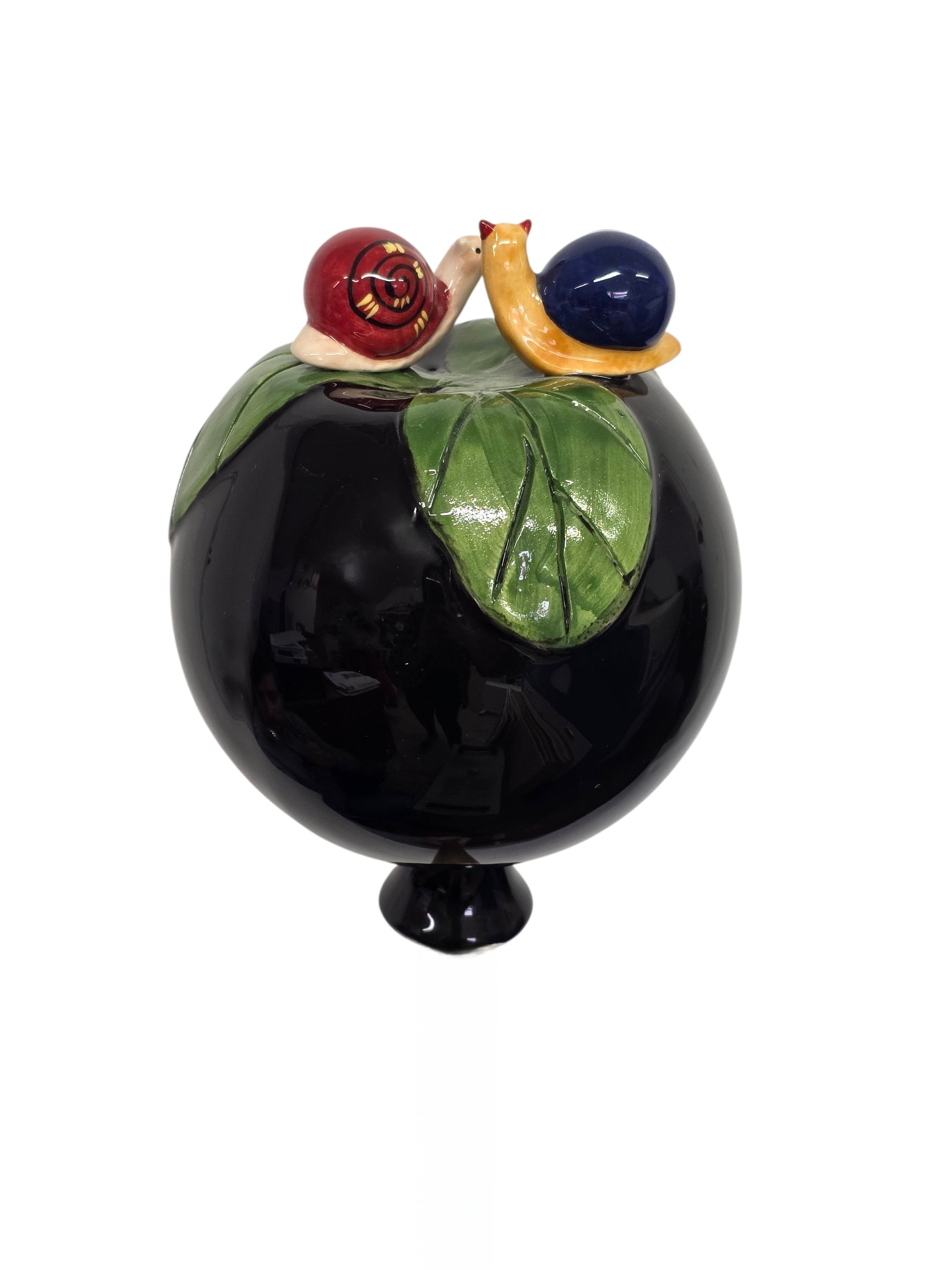 Schwarze Gartenkugel aus Keramik mit Schnecken-Duo | Balkon & Garten